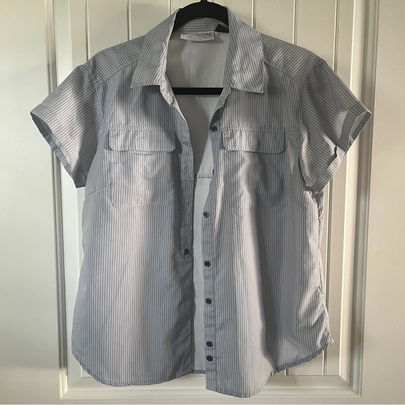 L/Rustic Ridge button down - Picture 1 of 3